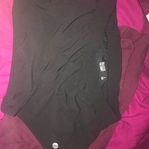 black hollister athletic shorts